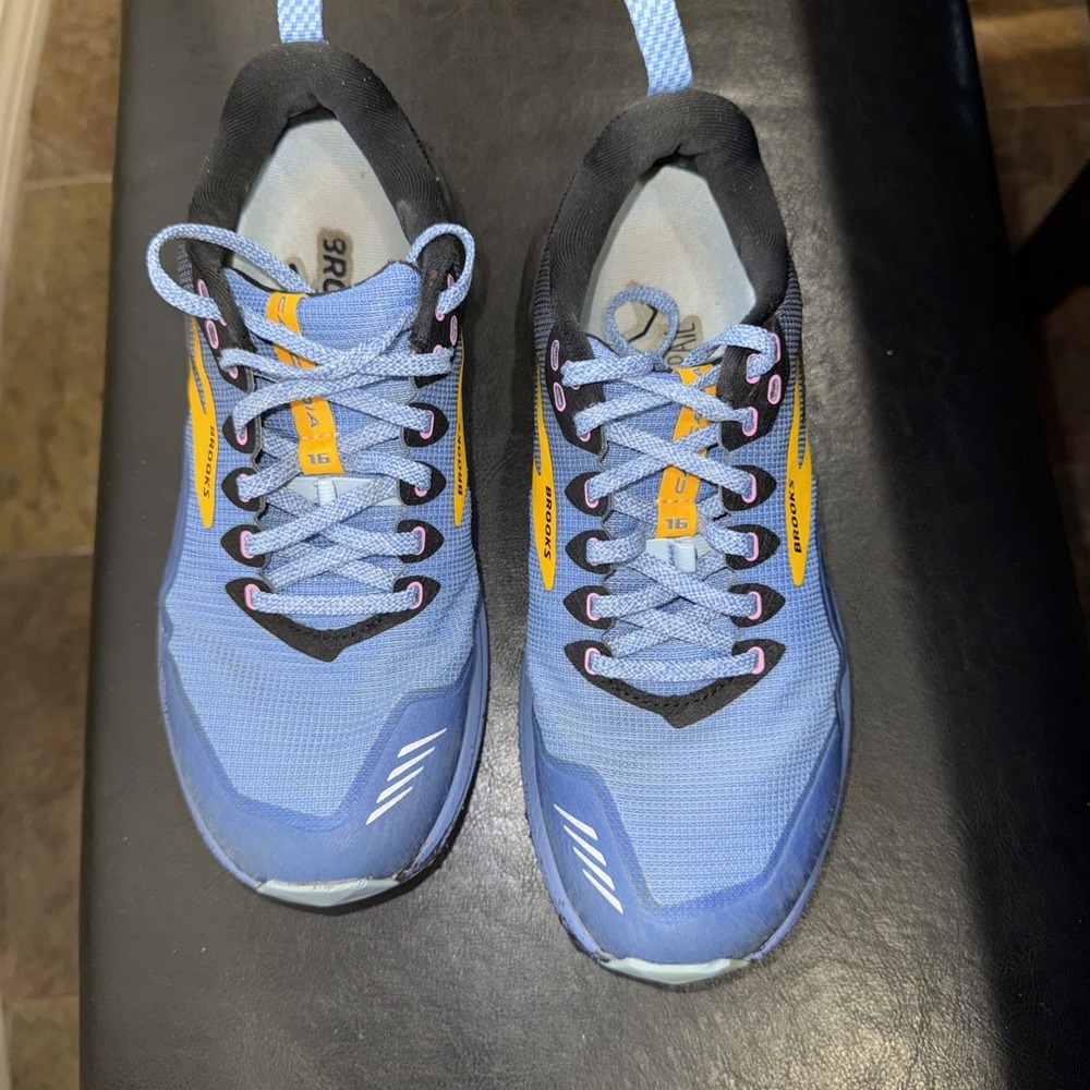 Brooks Cascadia 16 Women Shoes Sz 8 B Trail Running Blue Yellow Black Sneakers